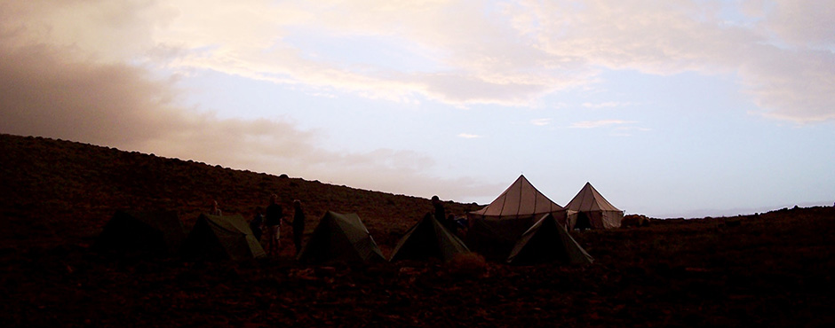 mgoun-mountain-camp